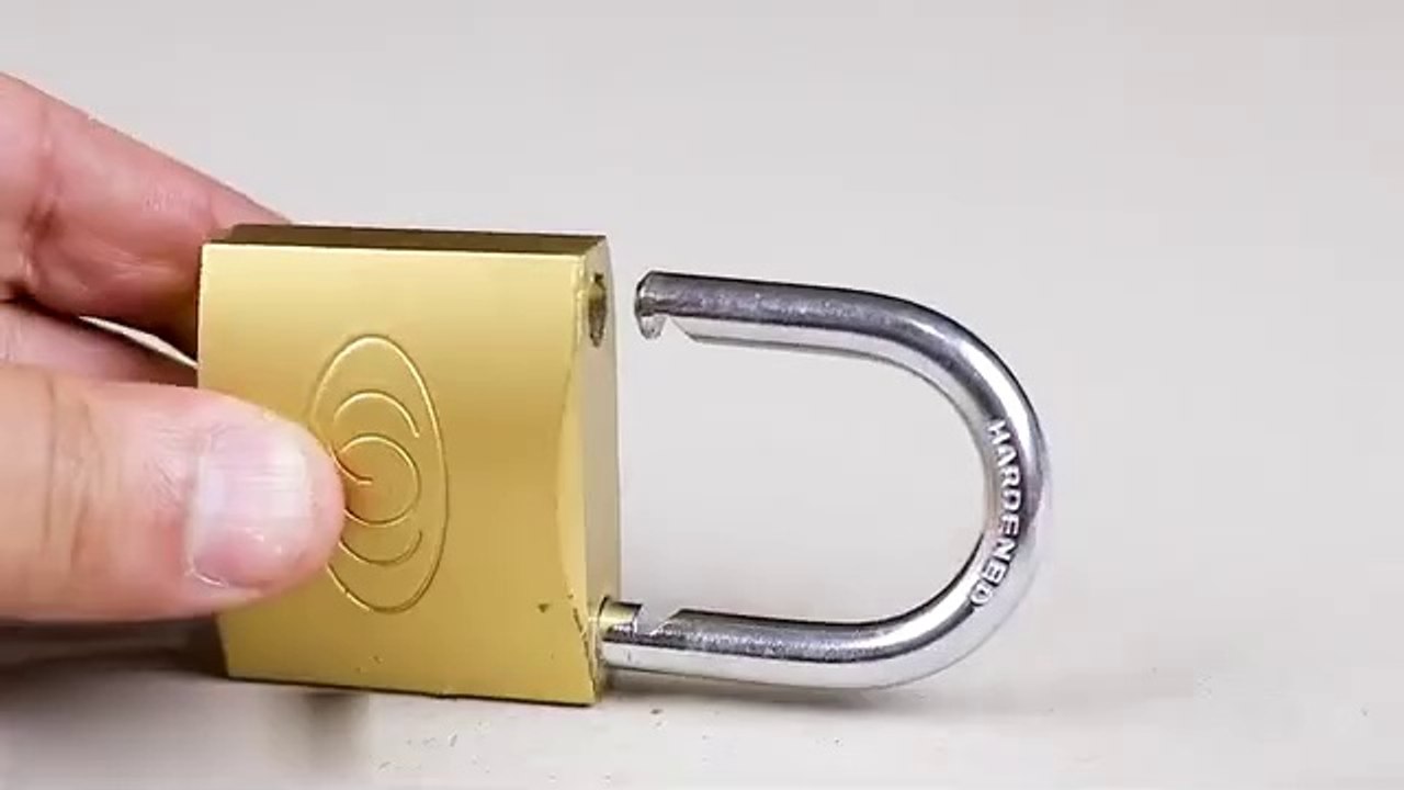 4 Amazing Ideas To Open Padlocks