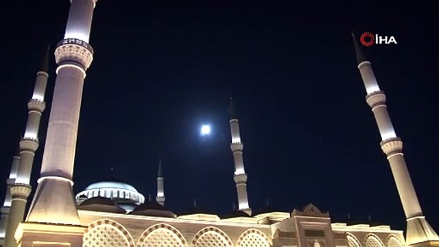 Süper Ay, İstanbul Anadolu yakasından böyle görüntülendi