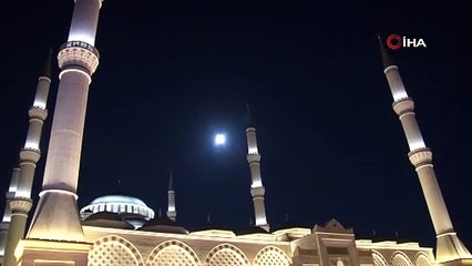 Süper Ay, İstanbul Anadolu yakasından böyle görüntülendi