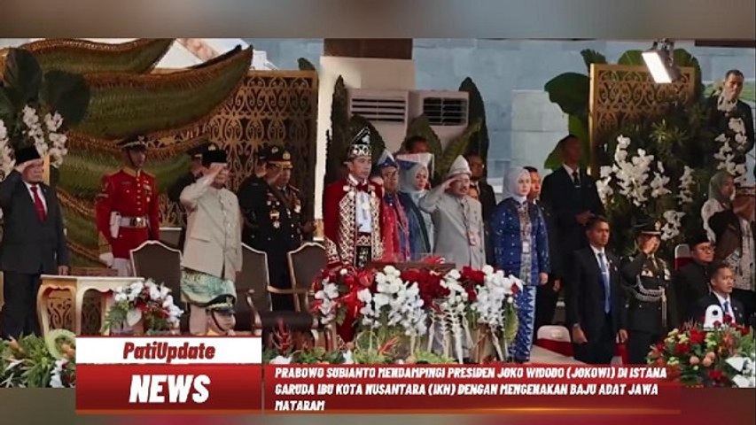 KENAKAN BAJU ADAT JAWA MATARAM, PRABOWO DAMPINGI JOKOWI DI UPACARA PENURUNAN BENDERA HUT RI KE-79 DI IKN