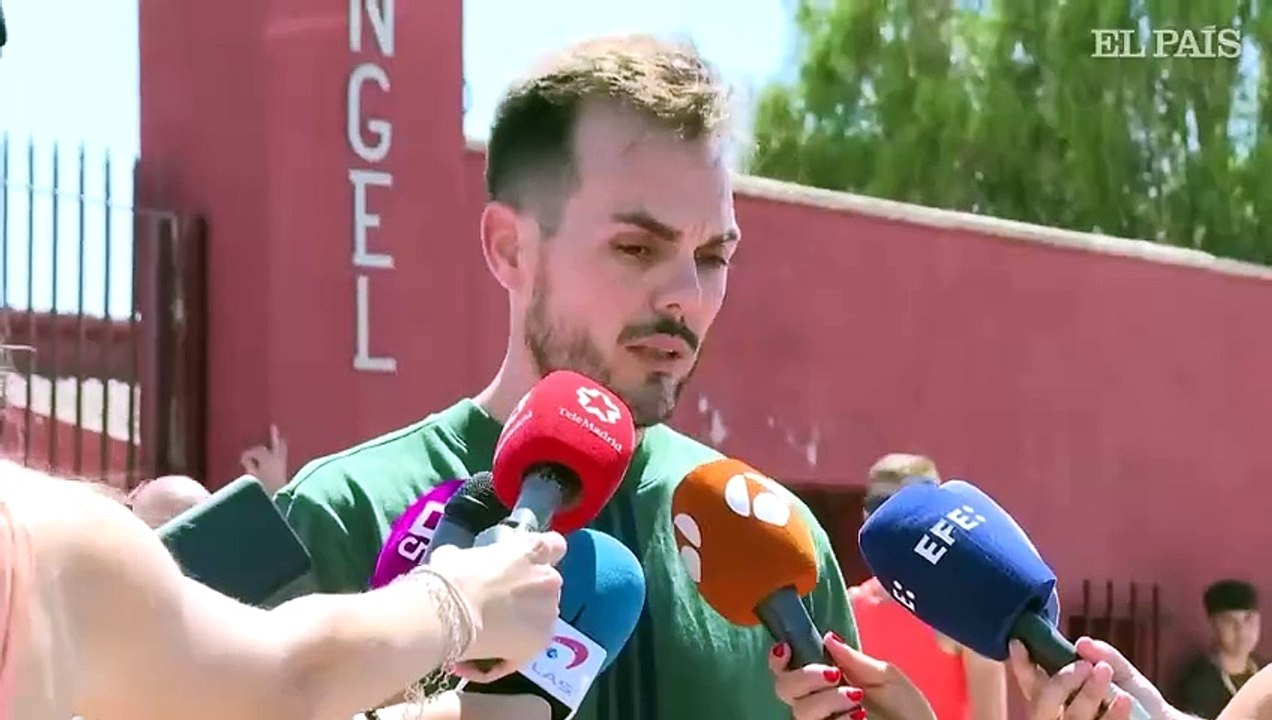 L'Espagne est sous le choc, après le meurtre d'un garçon de 11 ans poignardé à mort par un homme cagoulé sur un terrain de foot avant de vouloir s'en prendre aux autres enfants