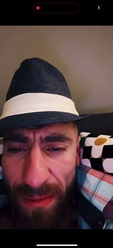 Schwer bewaffnete Polizei stürmt Live-Stream von Mois Zois! Schockierendes Ereignis