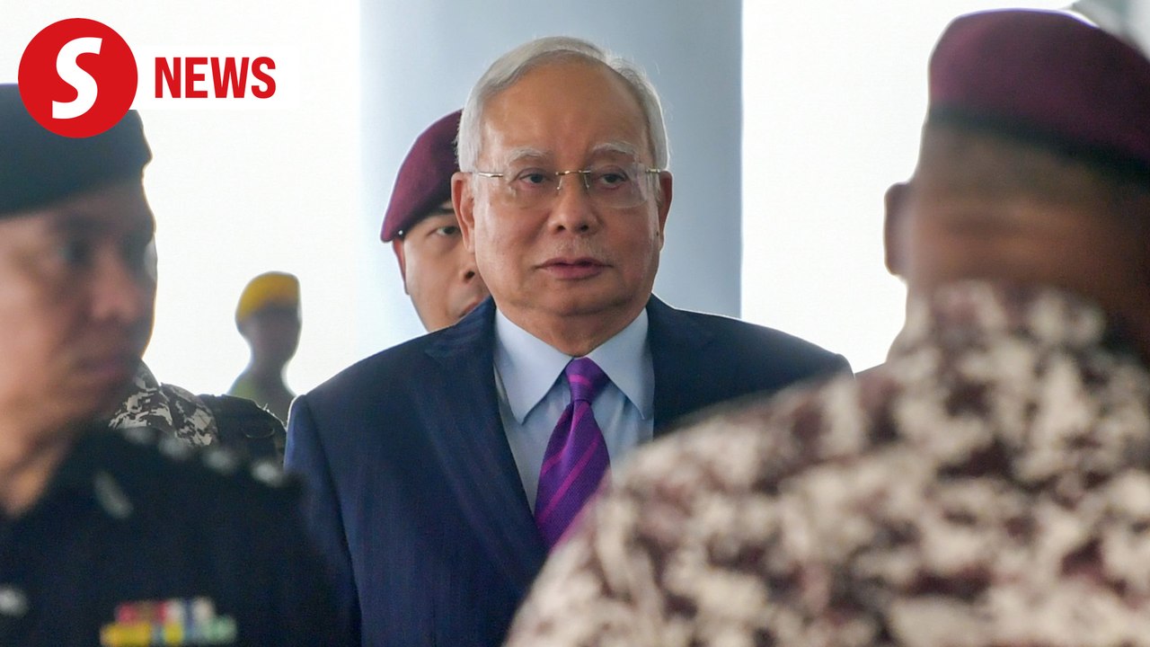 Najib's 1MDB charge defective, court told