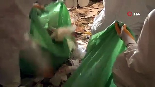 Bir çöp ev vakası daha: Tam 25 yılın çöpü çıktı