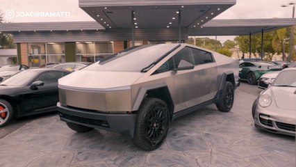 Tesla Cybertruck: Conheça o Polêmico Veículo Elétrico Futurista 🚗