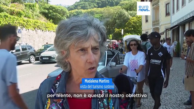 Portogallo, come gestire il turismo di massa: fa bene all'economia ma non ai residenti