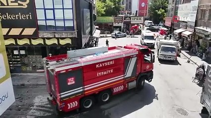 5 katlı binada patlama: Ortalık savaş alanına döndü