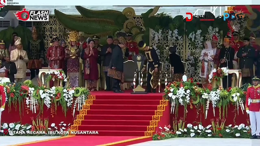 Momen Hangat Prabowo dan Jokowi di Upacara HUT RI Ke-79 di IKN