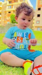 لا يستحق ابدا هذا الباكي الصغير(360P)