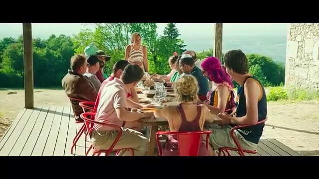 Artus cash sur l'immense succès d' Un p'tit truc en plus , il se livre dans Sept à Huit - VIDEO - Puremédias