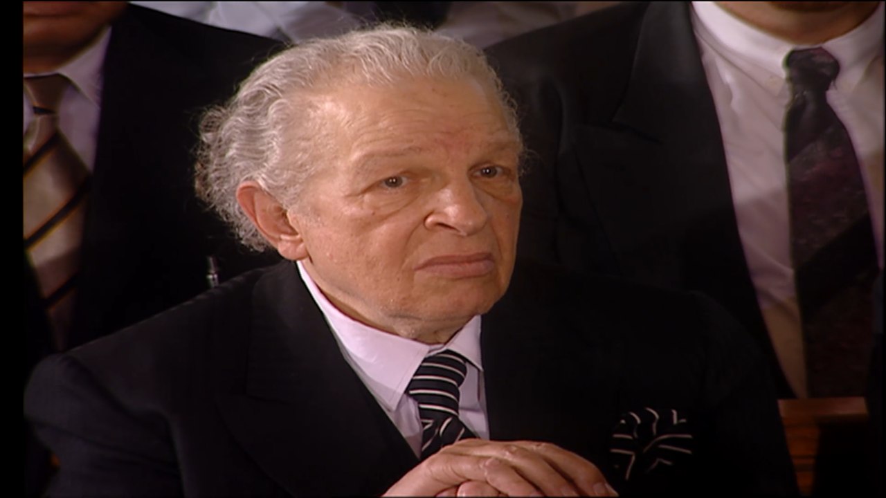 شغالة وزيرة وجوزها راح دافع عن راجل جاسوس لمصر ..شوف رد فعلها معاه كان ايه #ياورد_مين_يشتريك