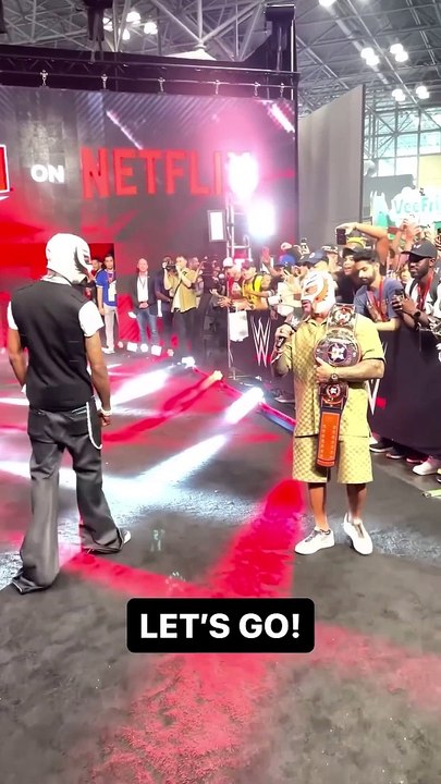 Rey Mysterio gifts Travis Scott a custom championship