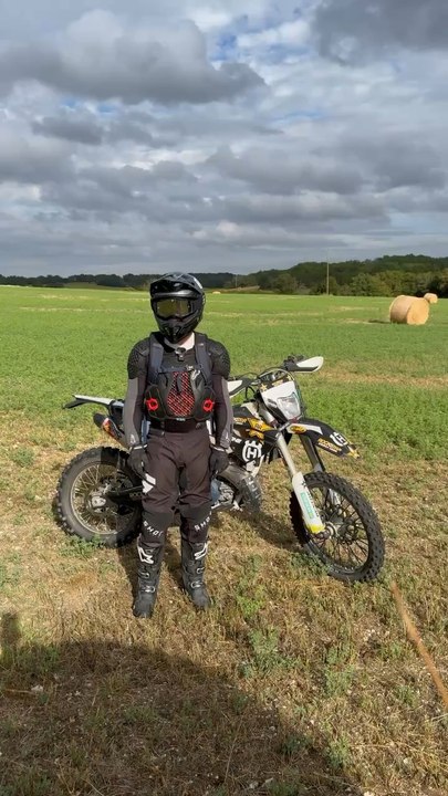 Comment ça va ? Je vous presente Husky 