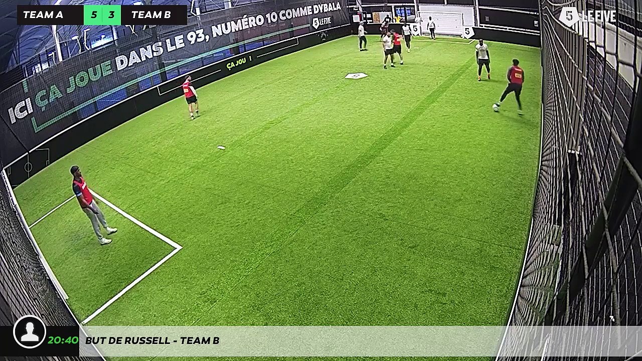 But de Russell - Team B