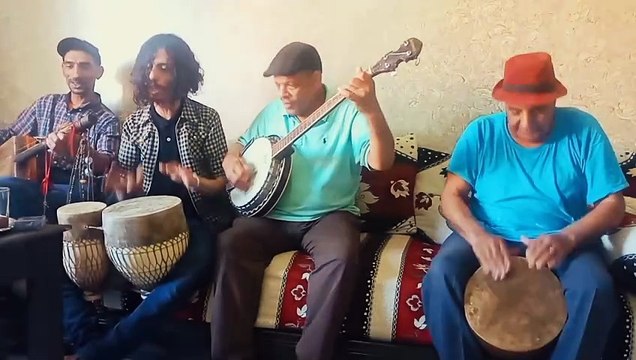 Distinctive creativity in performing the famous song Al Batana by the legend of Moroccan singing, Nass El Ghiwane, successor Al Arabi Batma SimoDeep|شبيه العربي باطما