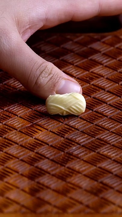 Preparados também em cima de uma tábua cavarola, os cavatelli são uma massa simples de preparar.#massas #massasitalianas #massafresca #cozinhaitaliana #culináriaitaliana#foodie