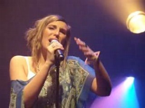 Laure Milan Plus de pleurs a Nanterre