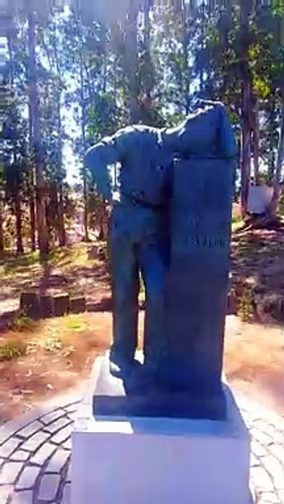 2024-08-02 Monumento al hombre bueno