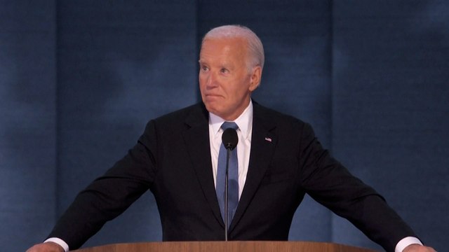 L’émotion de Biden, ovationné à la convention démocrate