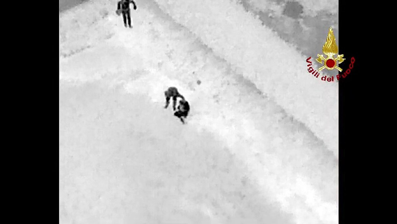 Arezzo, ragazzina scomparsa: le immagini della termocamera dei vigili del fuoco che l'hanno ritrovata