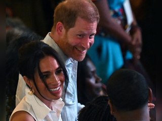 Verliebt auf der Tanzfläche: Harry und Meghan tanzen Salsa