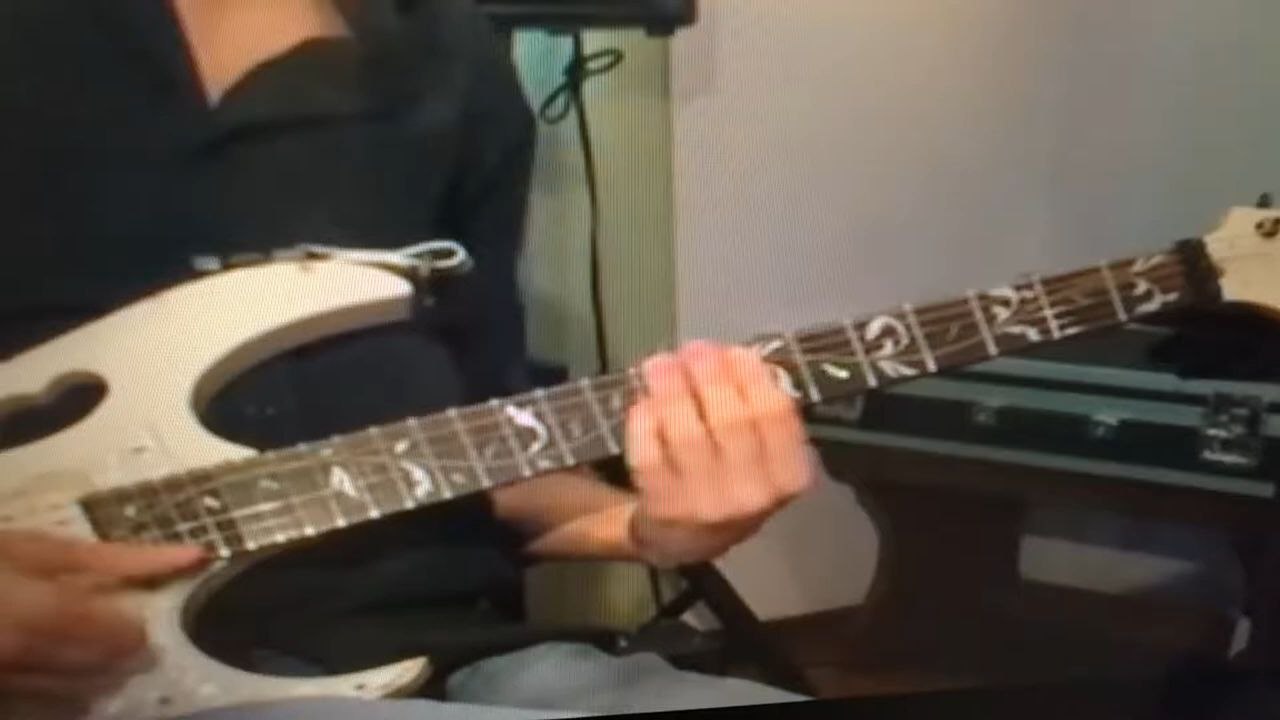 played by Chris Valagao Mina with my Ibanez Jem 7V 1993.
