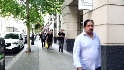 Lynch arrives for talks ahead of negotiations on pay deal