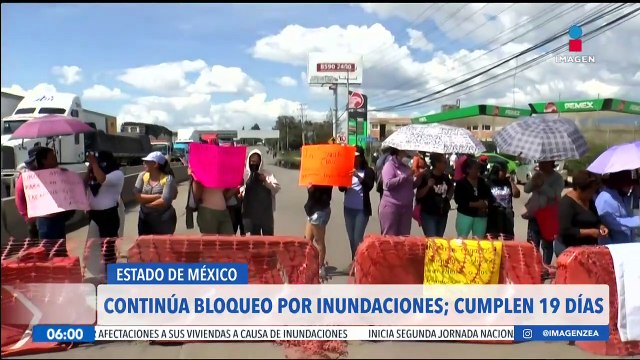 Habitantes de Chalco bloquean la carretera Chalco-Cuautla por las inundaciones