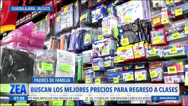 Regreso a clases 2024: Padres de familia buscan los mejores precios en útiles escolares