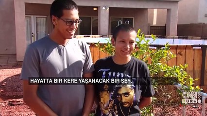 Video Haber | Panik anı kamerada: Ağaca düşen yıldırım korku saçtı!