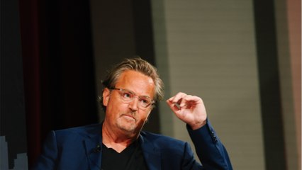 GALA VIDEO - Matthew Perry “entouré par des incapables” avant sa mort : les proches de l’acteur très en colère