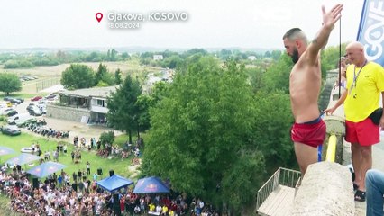 Kosova'daki tarihi köprü yüksek dalış yarışmasına bu yıl da ev sahipliği yaptı