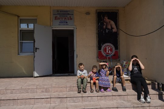 Hemos vuelto a ver la sonrisa que tenían nuestros niños antes de la guerra : El campamento de verano que acoge a los niños ucranianos en Jaén