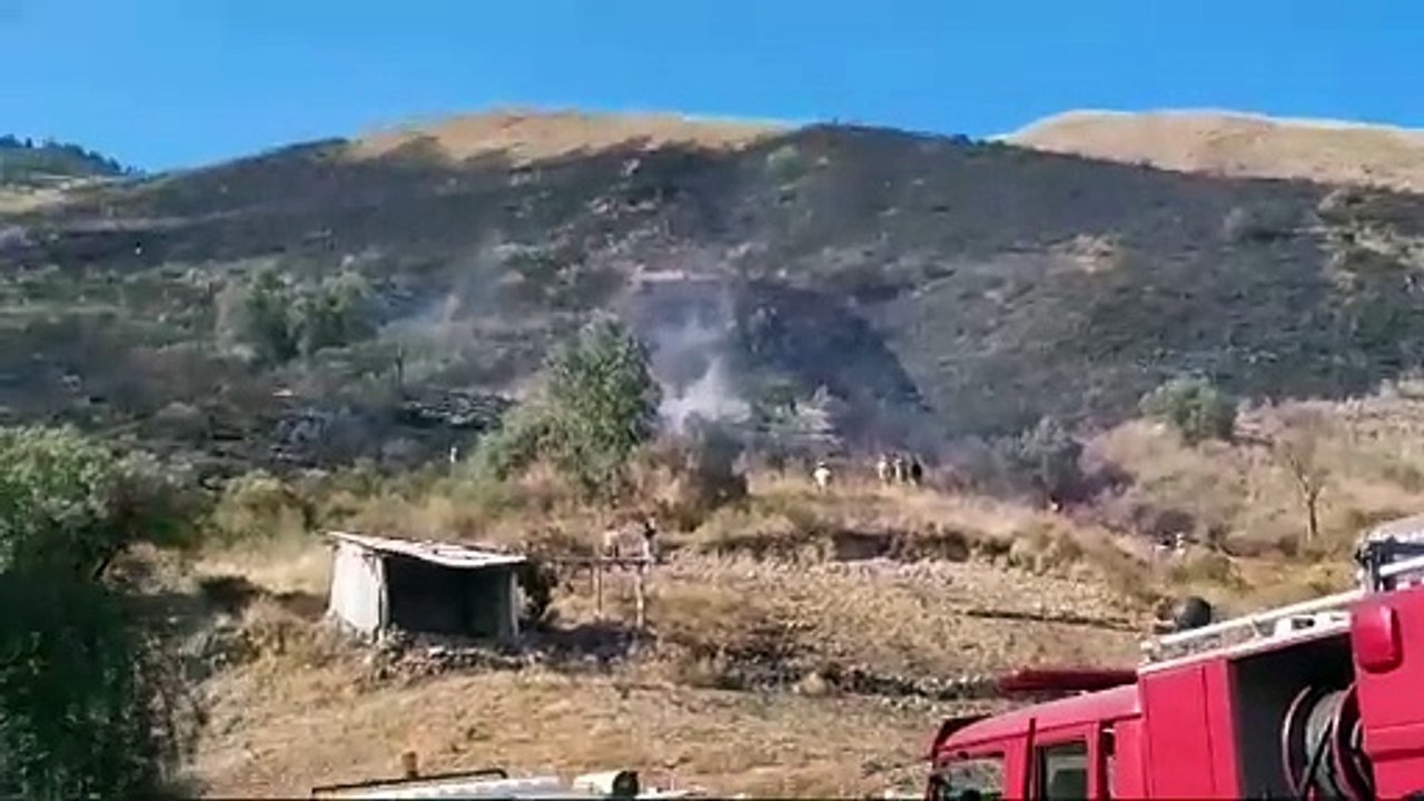 "Bomberos sofocan el incendio en el Parque Tunari"
