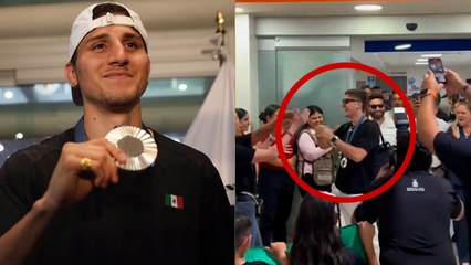Marco Verde llega a Mazatlán tras su medalla de oro en los Juegos de París y es recibido con banda y gritos