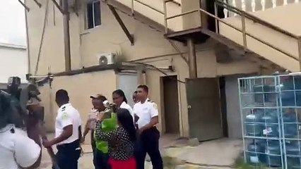 Mujer confiesa haber decapitado a su hija por orden de Dios