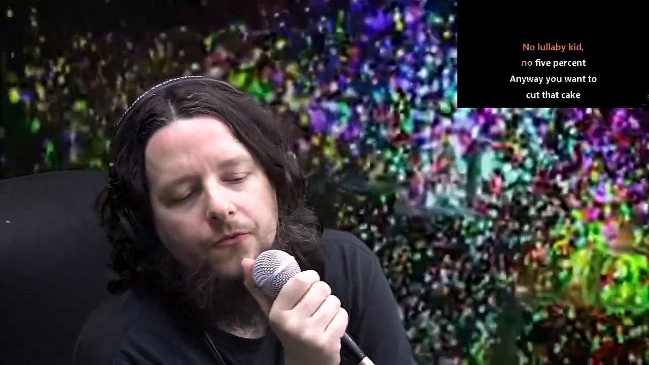 She Looks To Me - Karaoke