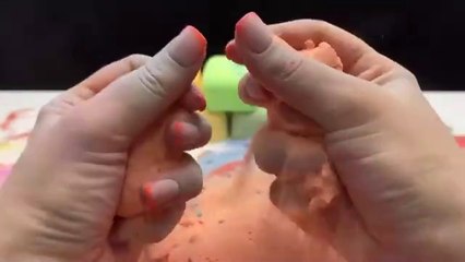ASMR baking soda crunchy holiday rainbow (1)