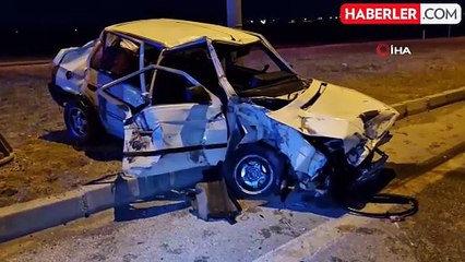 Otomobil ve kamyon çarpıştı: 2 ölü