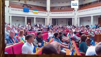 El Parlamento ucraniano prohíbe las actividades de grupos religiosos vinculados a Moscú