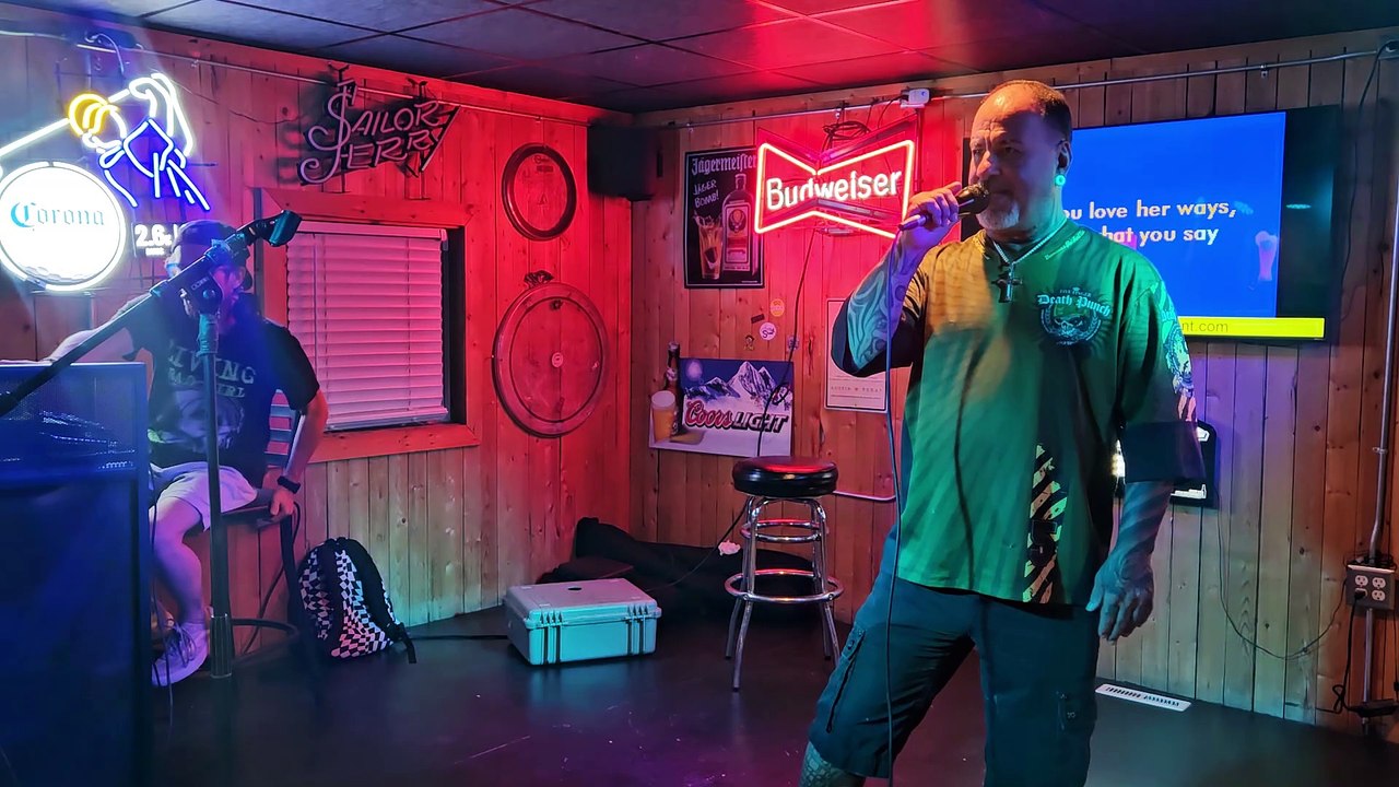 THE DOORS - LOVE HER MADLY (PERFORMED AT SCOREZ)