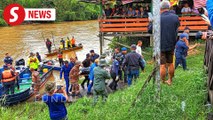 Body of student missing after Sarawak boat sinking found