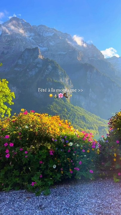 Qui a prévu de passer l'été en montagne cette année ?   Tous nos bons plans à retrouver en bio ! ❤️‍  Abonnez-vous au Petit Mauda pour plus d'inspiration !   @withaxie  #petitmauda #guide #pepite #anepasmanquer #paysagemagnifique #voyage #montagne