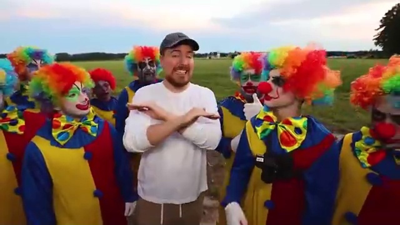 A Man  Survive 100 Days In Circle, Win Mrbeast give the Balneário Camboriú is a resort town in the southern Brazilian state of Santa Catarina. This beach is $500,000.mp4#mrbeast#beastfun#enjoy#short#bestmovie#beautifullmovie-