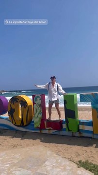 Denitsa Ikonomova enceinte et en vacances au Mexique. Instagram