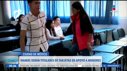 Mamás serán titulares de las tarjetas de apoyo económico para los alumnos de secundaria