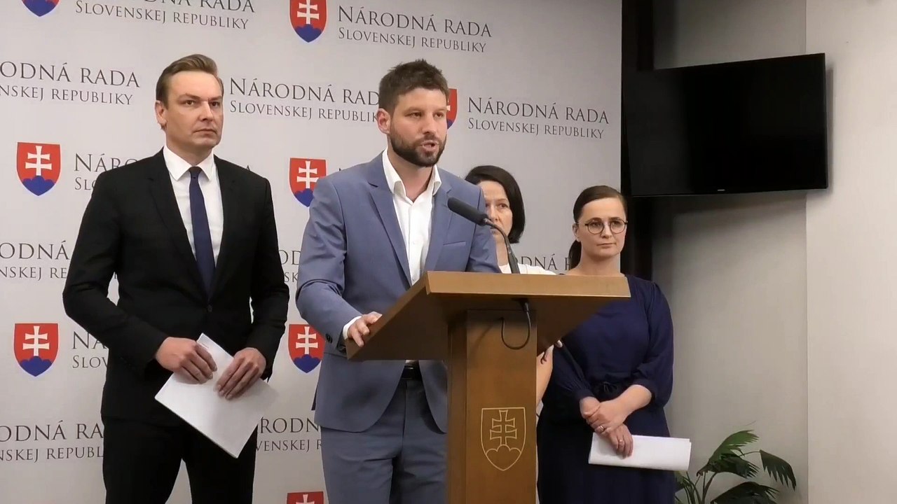 ZÁZNAM: M. Šimečka: Situácia v kultúre je neudržateľná, tlak budeme zvyšovať