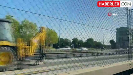 İBB'nin bitiremediği metrobüsteki 'beyaz yol', trafik çilesi olmaya devam ediyor