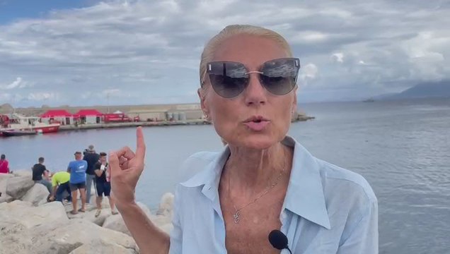 Naufragio Palermo, trovati i primi due corpi nello scafo del veliero affondato a Porticello - Video
