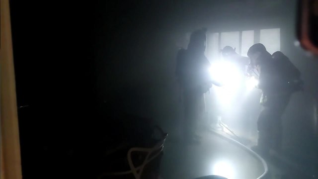 주상복합건물 화재로 주민 대피... 선풍기에서 시작 / YTN